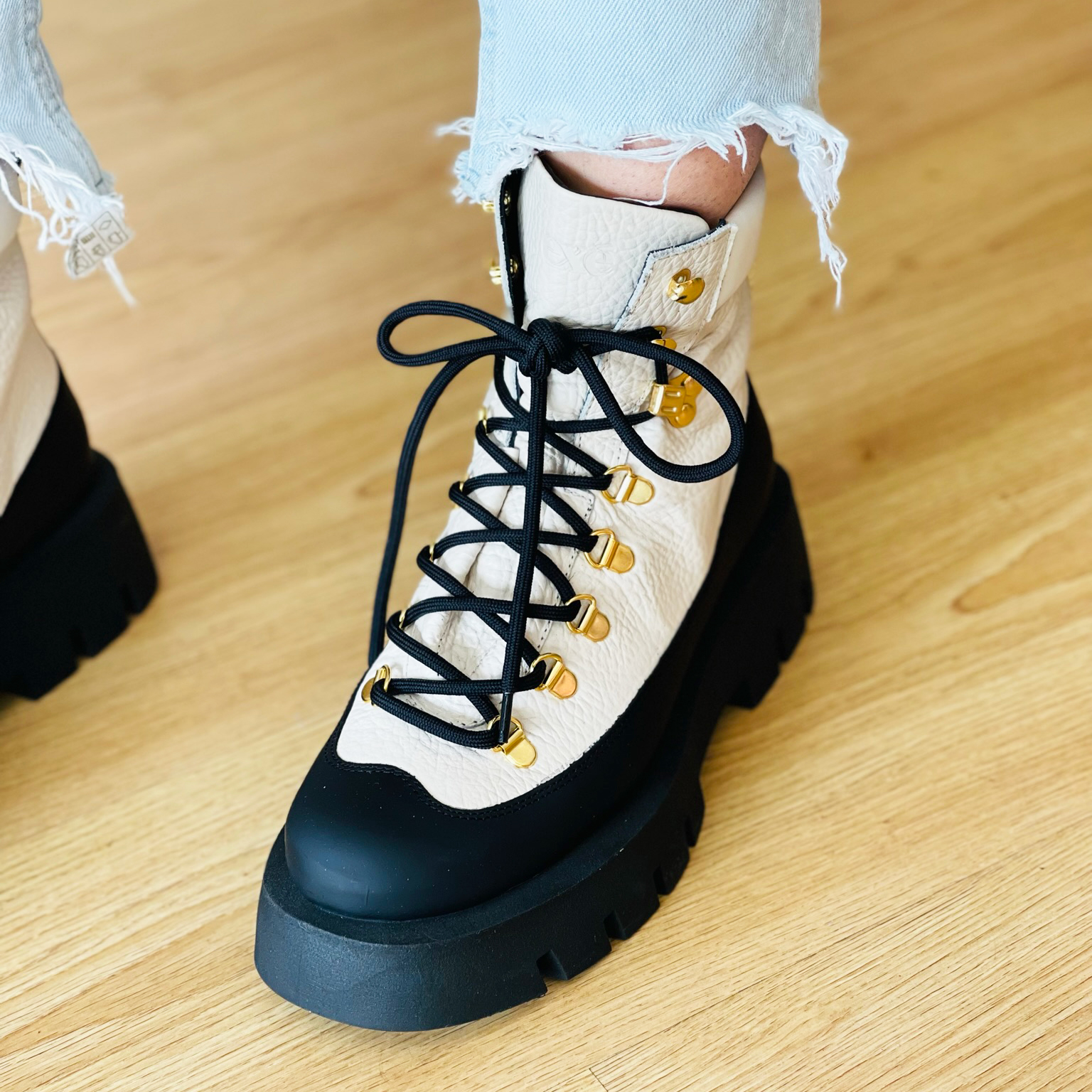 Bota Exé 980K - Image 3