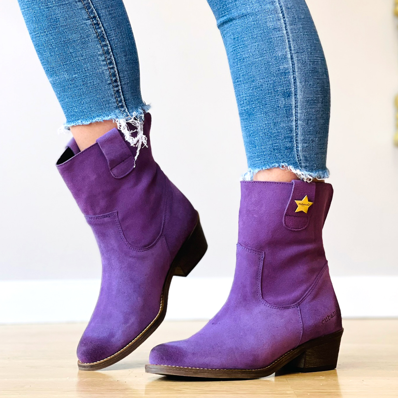 Bota Cubanas Bell 102 - Image 2