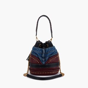 Bolsa La Carrie Bagghy Bucket Cherry - Image 3