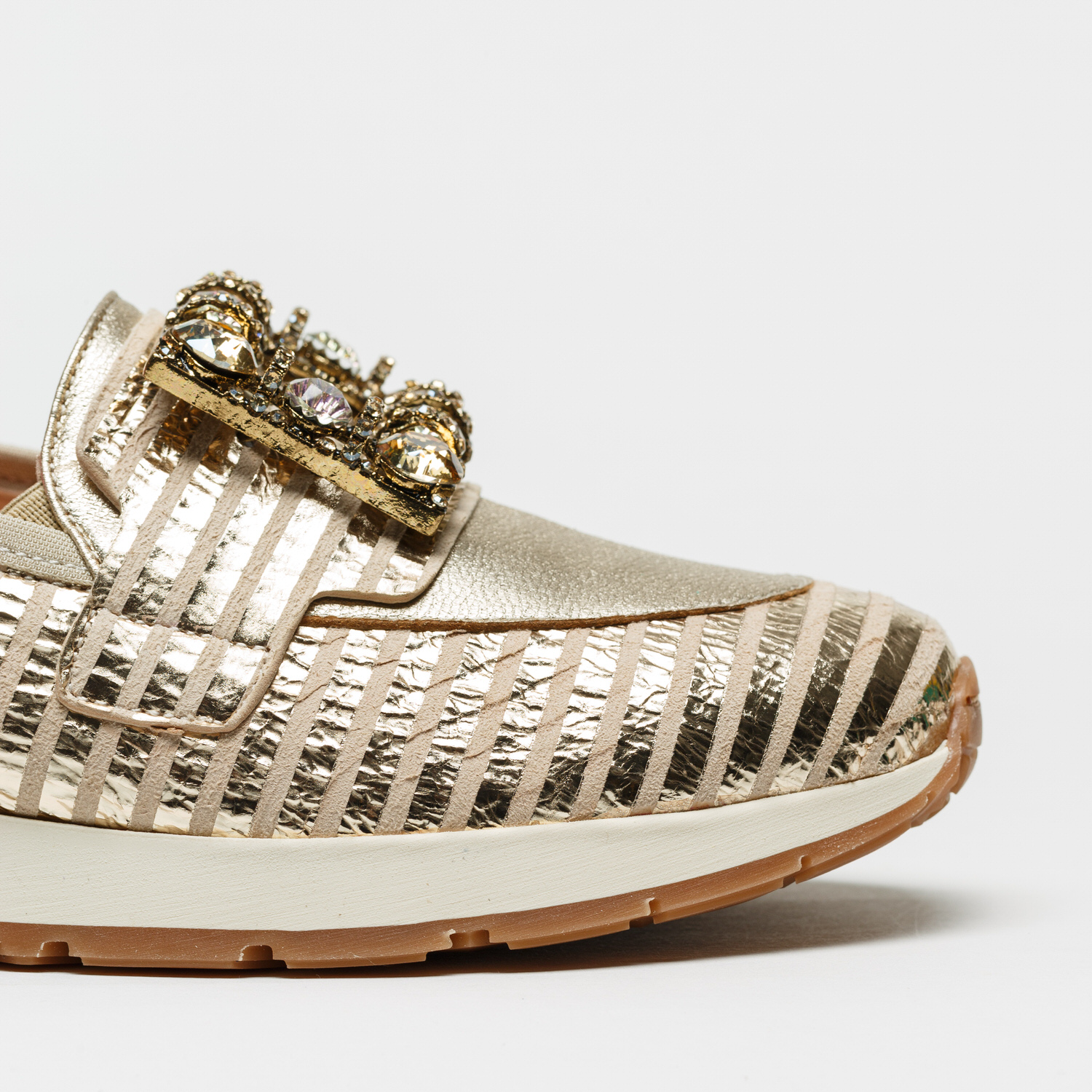 Mocassim MLV Alicia 20 Dourado - Image 6